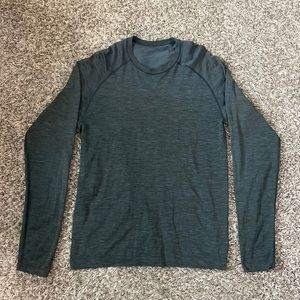 Lululemon Metal Vent Tech Long Sleeve Shirt 2.0 - Size Medium
